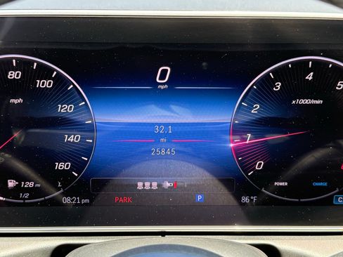 Used 2024 Mercedes-Benz C 300 Sedan image 36