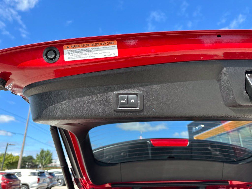 Used 2025 Mitsubishi Outlander SE AWD/4WD image 15