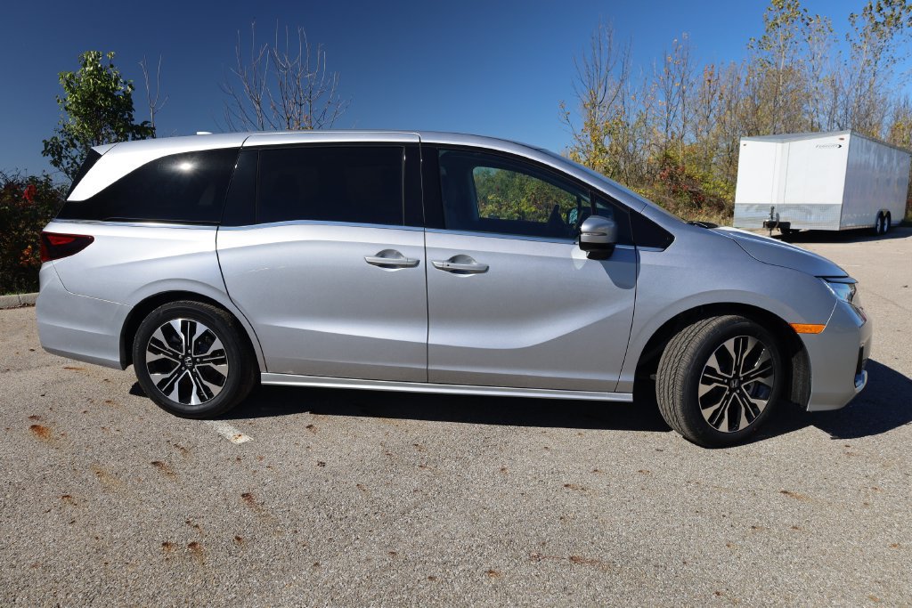 New 2027 Honda Odyssey Elite image 7