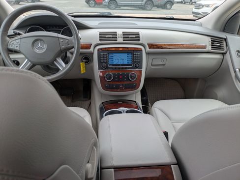 Used 2006 Mercedes-Benz R 500 4MATIC image 17
