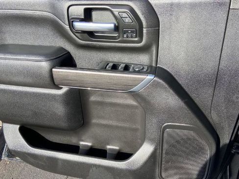Used 2021 Chevrolet Silverado 2500 LTZ image 17
