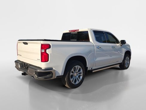 Used 2025 Chevrolet Silverado 1500 LTZ w/ LTZ Premium Package AWD/4WD image 5