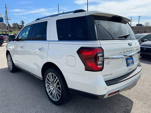 Used 2022 Ford Expedition Limited image 5