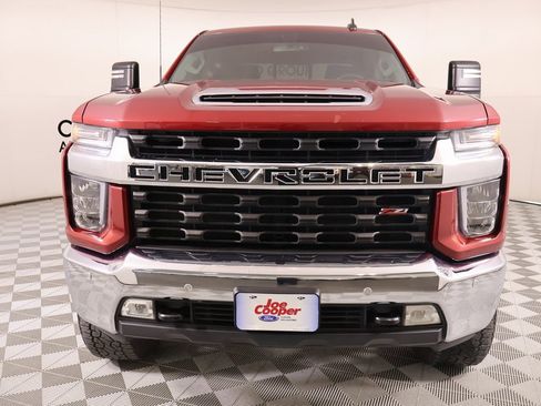 Used 2020 Chevrolet Silverado 2500 LT w/ Texas Edition image 9