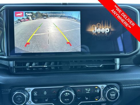 Used 2024 Jeep Wrangler Unlimited Sahara w/ Technology Group image 4