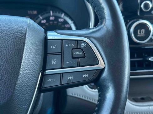 Used 2021 Toyota Highlander Limited image 29