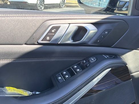 Used 2023 BMW X5 sDrive40i image 25