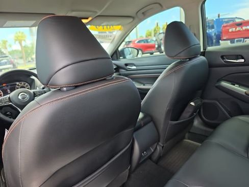 Used 2019 Nissan Altima 2.5 SR FWD image 11