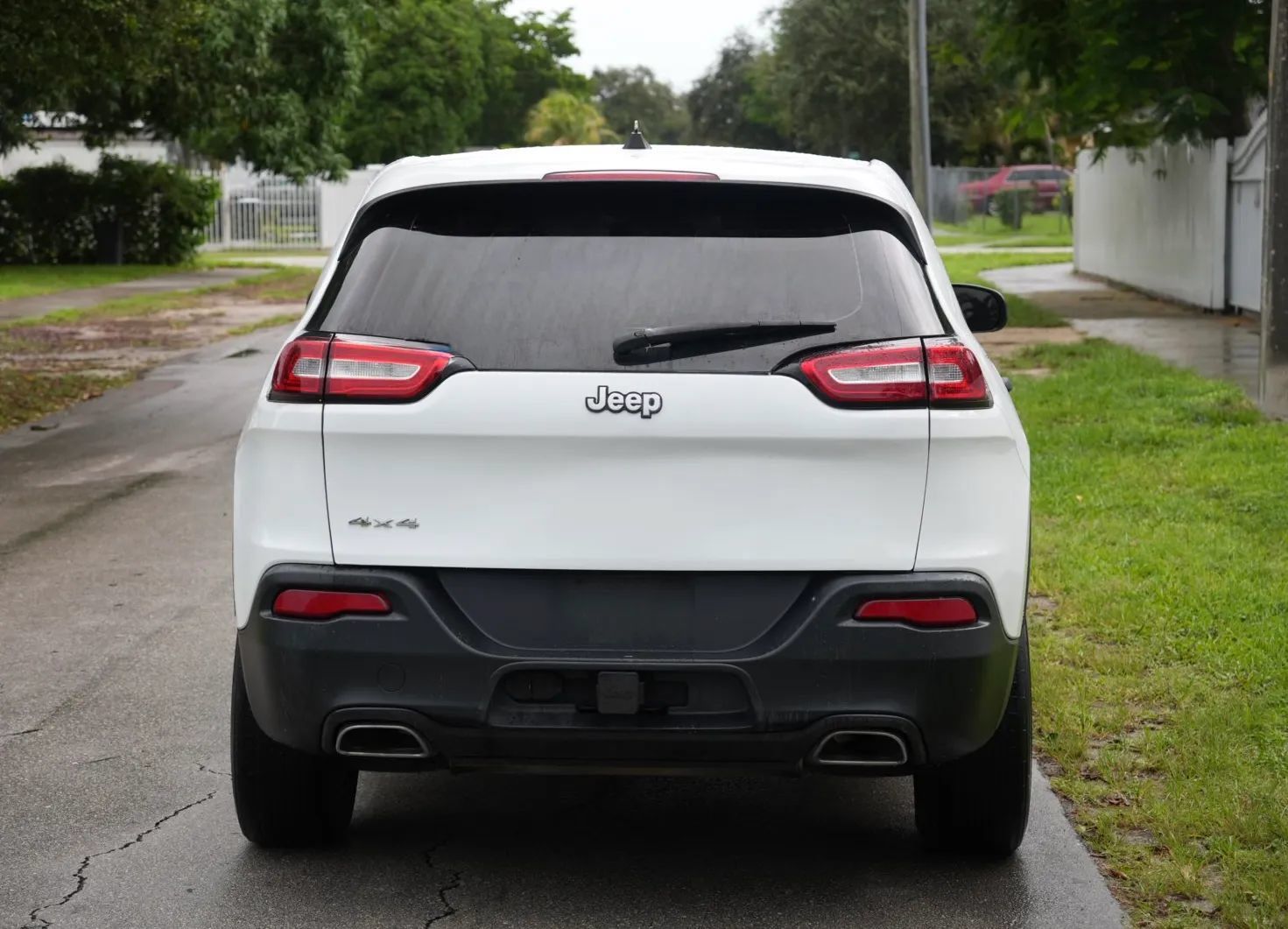 Used 2017 Jeep Cherokee Sport AWD/4WD image 7