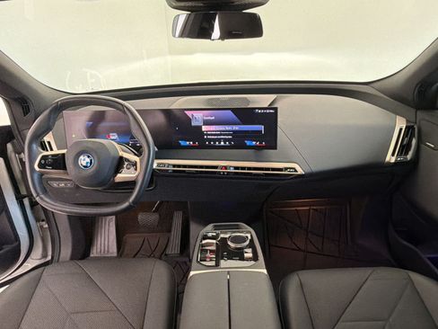 Used 2024 BMW iX xDrive50 w/ Premium Package AWD/4WD image 16
