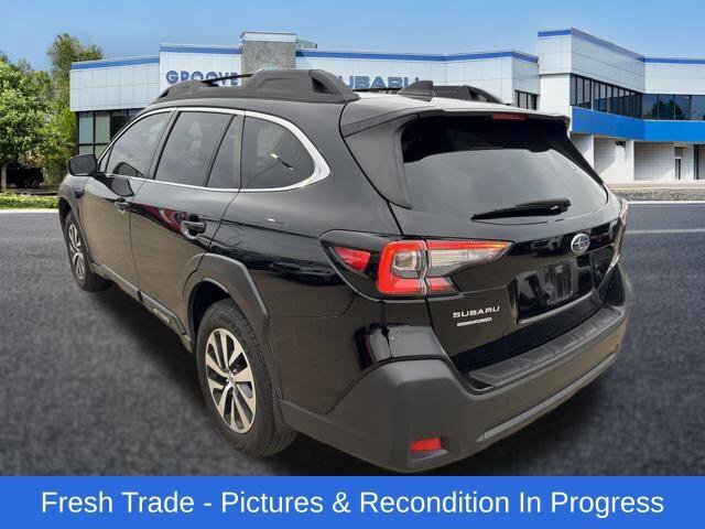 Certified 2025 Subaru Outback Premium w/ Popular Package #1A AWD/4WD image 3