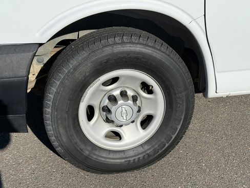 Used 2017 Chevrolet Express 2500 LS image 7