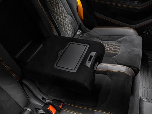 Used 2023 Lamborghini Urus Performante image 31