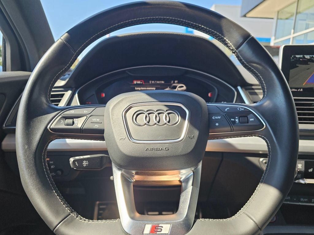 Used 2018 Audi SQ5 Premium Plus w/ Navigation Package AWD/4WD image 26