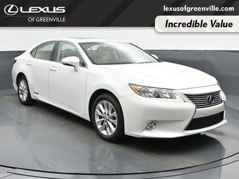 Used 2014 Lexus ES 300h w/ Luxury Package w/Bamboo Trim FWD image 2
