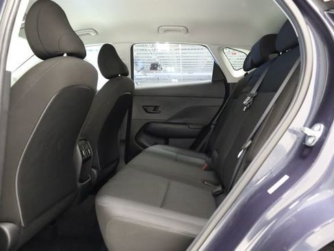 Used 2025 Hyundai Kona SEL image 21