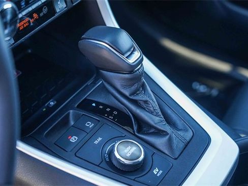 Used 2022 Toyota RAV4 XSE image 22