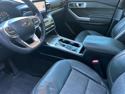 Used 2022 Ford Explorer Timberline image 11