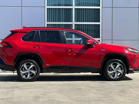 Used 2024 Toyota RAV4 SE w/ Weather & Moonroof Package AWD/4WD image 3