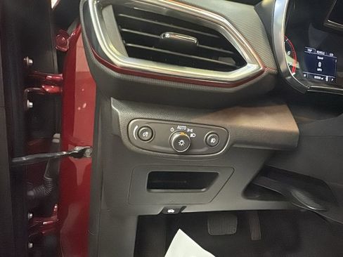 Used 2022 Chevrolet TrailBlazer RS FWD image 14