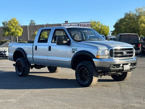 Used 2003 Ford F250 XLT AWD/4WD image 4