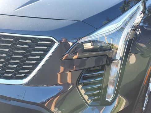 Used 2022 Cadillac XT4 Premium Luxury w/ Enhanced Visibility Package image 10