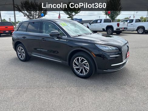 Used 2023 Lincoln Corsair AWD w/ Equipment Group 101A image 18