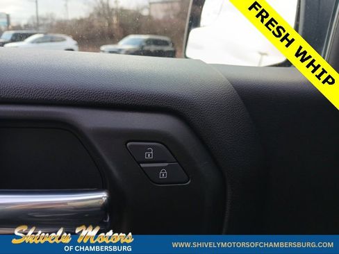Used 2022 Chevrolet Silverado 1500 Custom image 31
