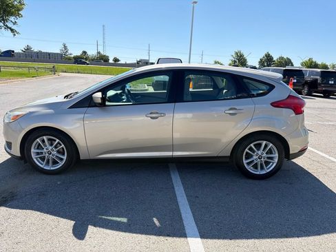 Used 2018 Ford Focus SE FWD image 6