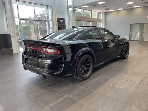 Used 2022 Dodge Charger SRT Hellcat RWD image 11