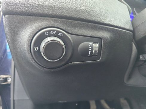 Used 2018 Jeep Compass Sport image 20