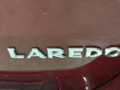 Used 2021 Jeep Grand Cherokee Laredo X image 33