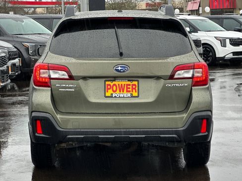 Used 2019 Subaru Outback 2.5i image 5