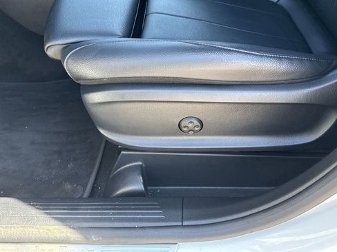 Used 2021 Mercedes-Benz GLA 250 GLA 250 w/ Premium Package image 21