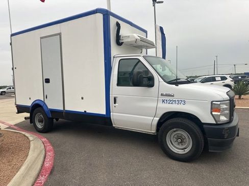 Used 2023 Ford E-350 and Econoline 350 Super Duty w/ Power Windows & Locks Group RWD image 2