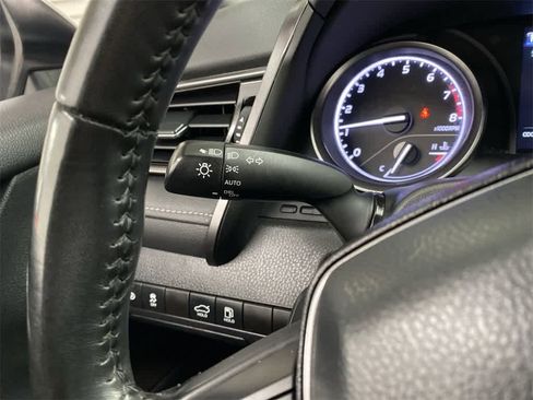 Used 2024 Toyota Camry SE image 24