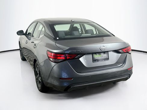 Used 2025 Nissan Sentra SV FWD image 5
