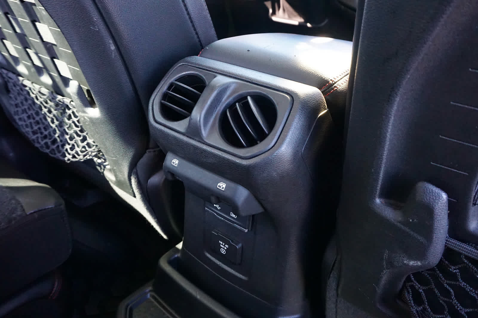 Used 2020 Jeep Wrangler Unlimited Rubicon AWD/4WD image 42