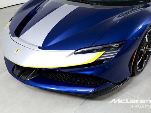 Used 2022 Ferrari SF90 Spider image 35