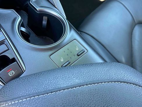 Used 2023 Toyota Camry XSE FWD image 31