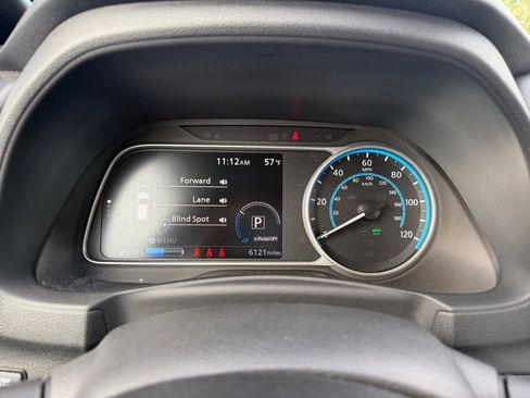 Used 2025 Nissan Leaf SV Plus image 19