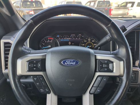 Used 2022 Ford F350 Platinum image 19