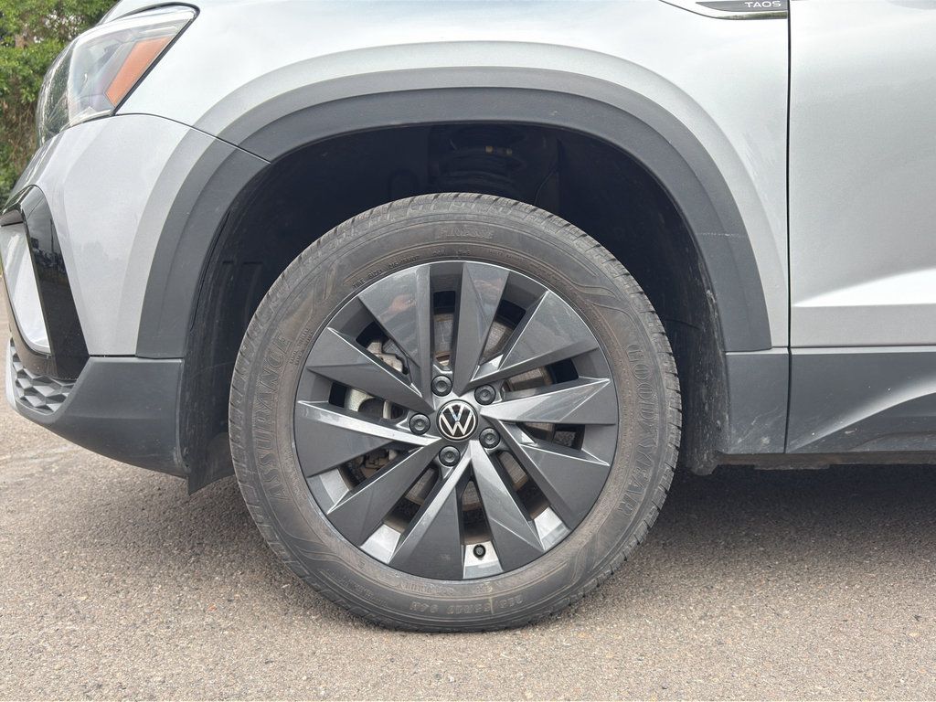 Used 2024 Volkswagen Taos S FWD image 6