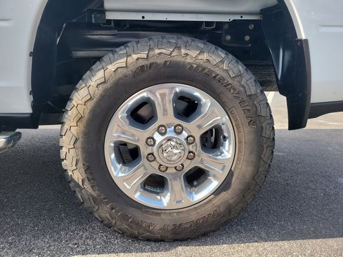 Used 2024 RAM 2500 Big Horn image 9