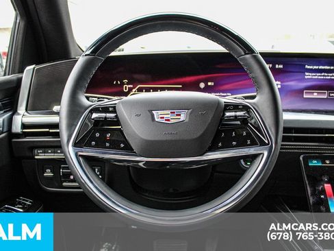 Used 2025 Cadillac Escalade Sport AWD/4WD image 24