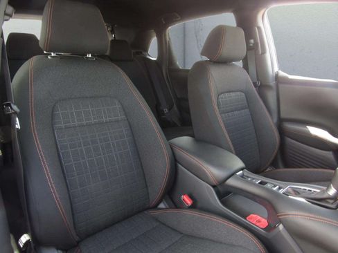 Certified 2025 Honda HR-V Sport image 10