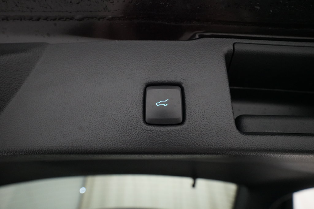 Used 2023 Ford Escape Active w/ Tech Pack #1 AWD/4WD image 15