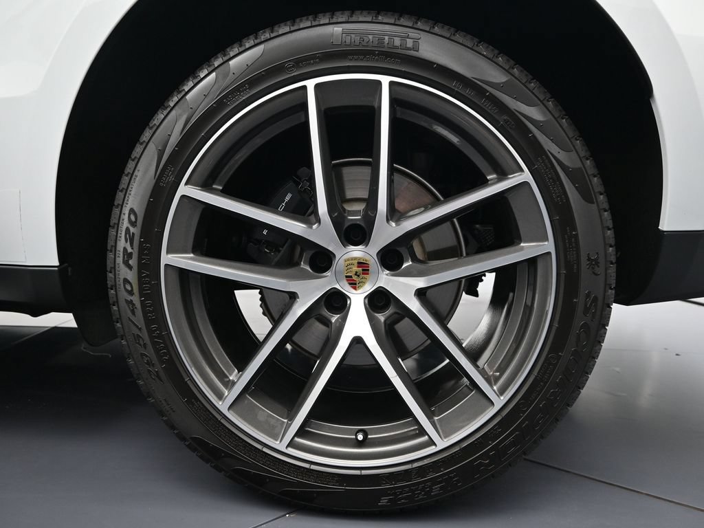 Used 2026 Porsche Macan AWD/4WD image 26