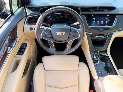 Used 2017 Cadillac XT5 Premium Luxury AWD/4WD image 15