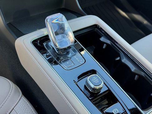 New 2026 Volvo XC90 B5 Plus w/ Protection Package Premier image 22